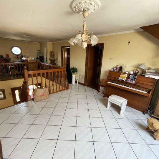  Annonces DRANCY : Maison / Villa | TREMBLAY-EN-FRANCE (93290) | 200 m2 | 504 000 € 