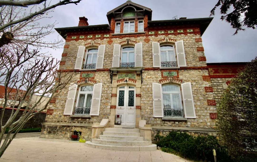 Annonces DRANCY : Maison / Villa | MONTMAGNY (95360) | 262 m2 | 832 000 € 