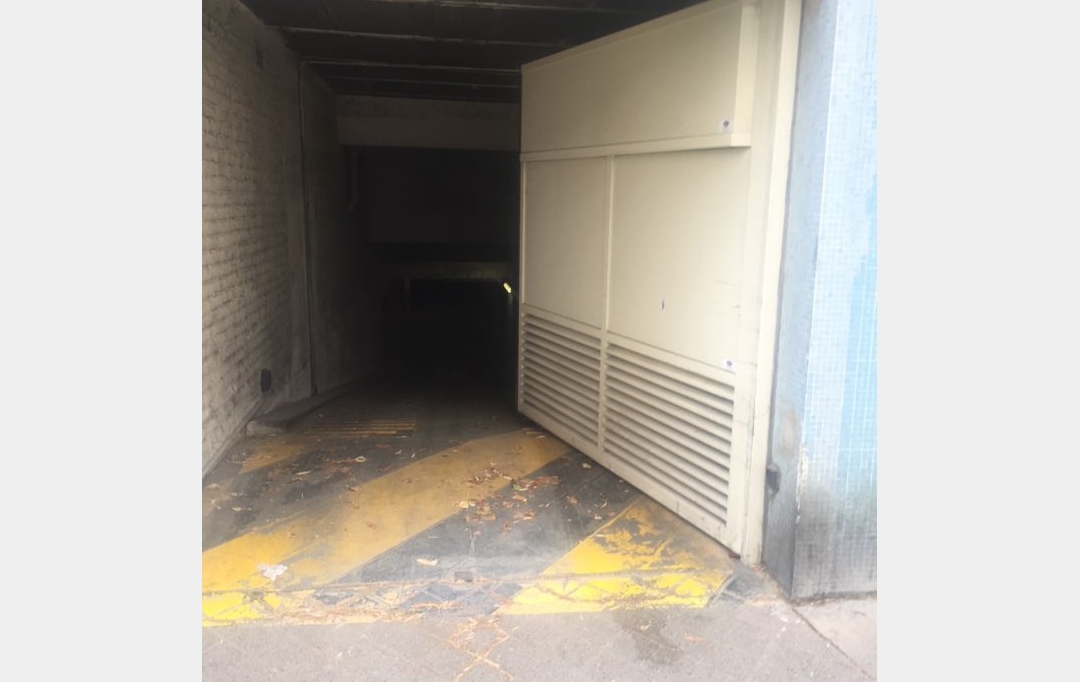 Annonces DRANCY : Garage / Parking | PARIS (75015) | 0 m2 | 120 € 